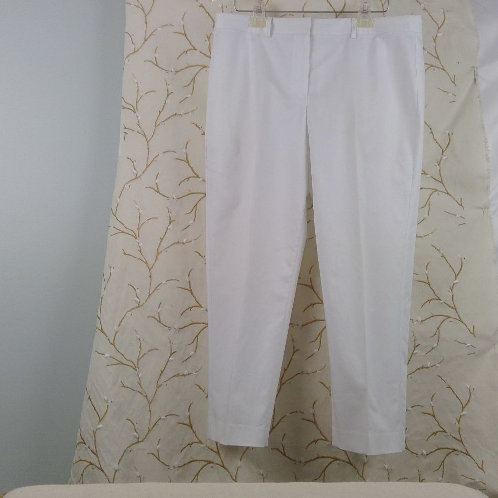 TAHARI White Cotton "Estelle" Cropped Pant Size 12